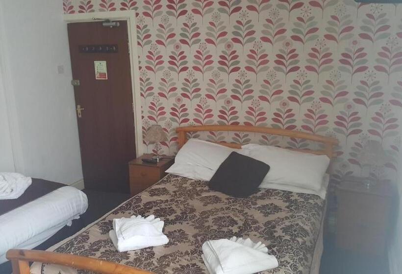 Семейный Номер, The Manuela Rose