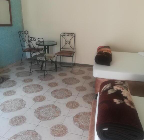 اتاق استاندارد سه نفره, Bedouins Inn Village