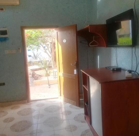 اتاق استاندارد چهار تخته, Bedouins Inn Village