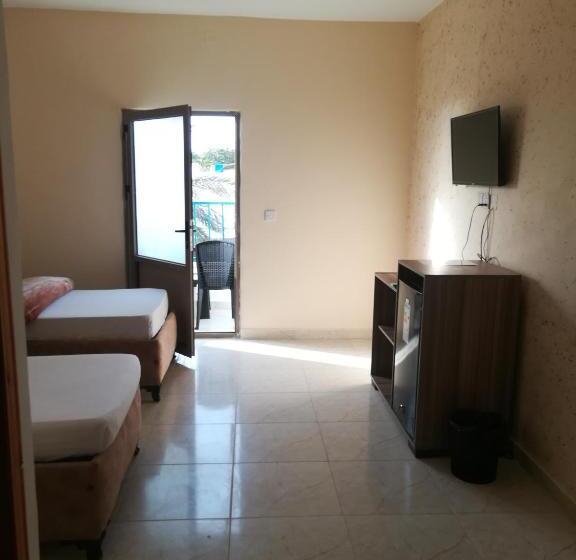 اتاق لوکس با چشم‌انداز دریا, Bedouins Inn Village