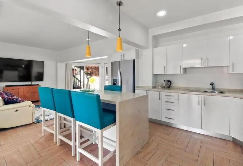 آپارتمان لوکس 1 خوابه, Beach Walk Residences