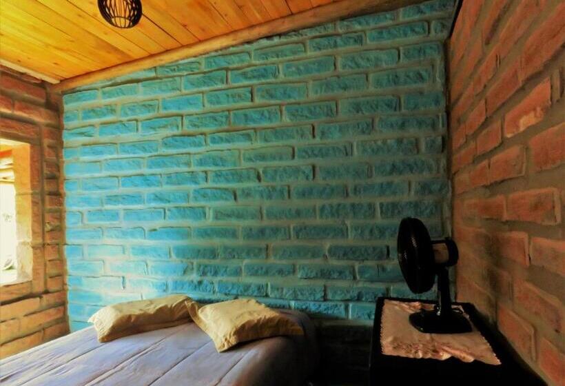 غرفة أساسية ثلاثية, Hostel Casa Da Pedra Chata