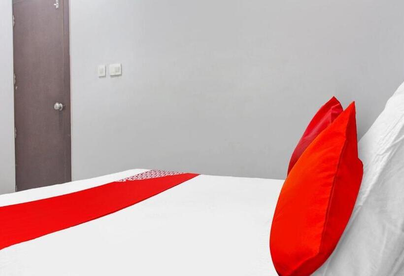 غرفة كلاسيكية ثلاثية, Oyo Flagship 80488  Vrundawan