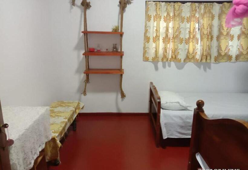 غرفة قياسية, Unawatuna White Villa