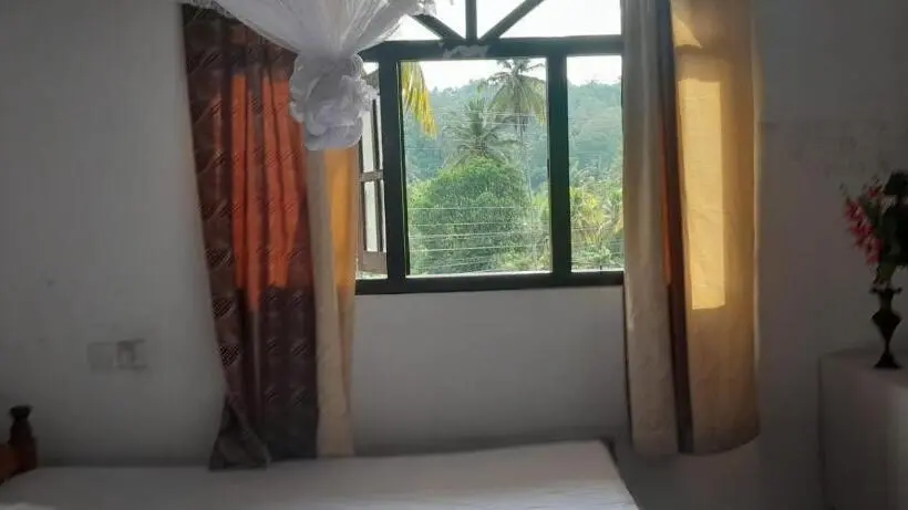 エコノミールーム, Unawatuna White Villa