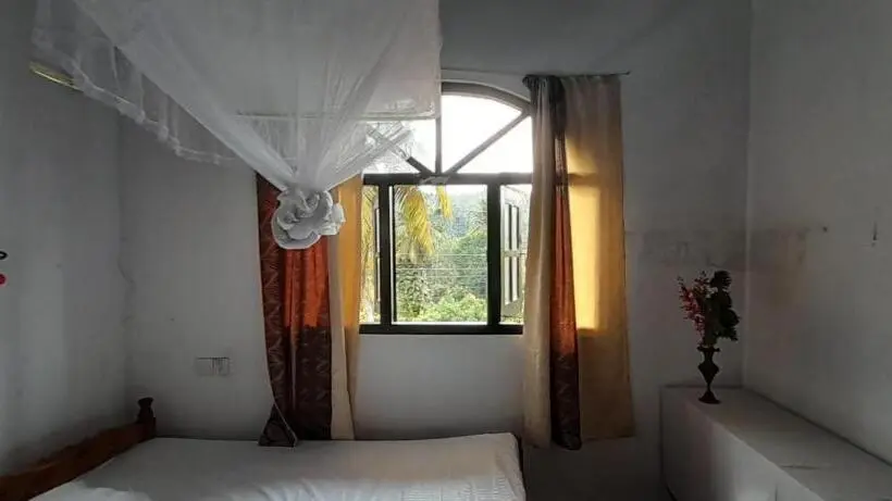 エコノミールーム, Unawatuna White Villa