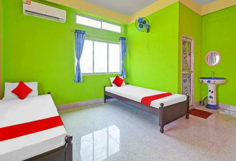 חדר קלאסי לשלושה, Oyo Flagship 80594 Kriyan