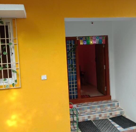 غرفة عائلية, Thendral Homes 1bhk