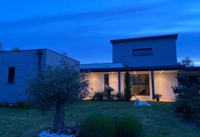 标准间, Embruns Et Sarrasin