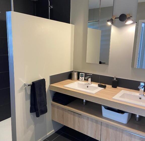 标准间, Embruns Et Sarrasin