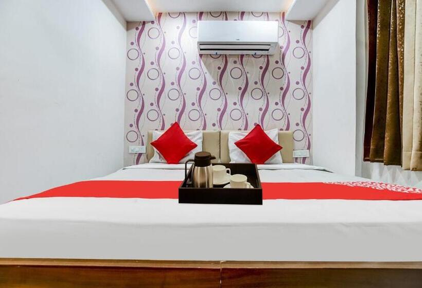 اتاق کلاسیک سه تخته, Flagship Hotel Shaan