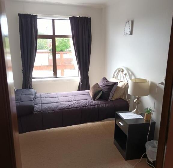 חדר אקונומי, Ahaura