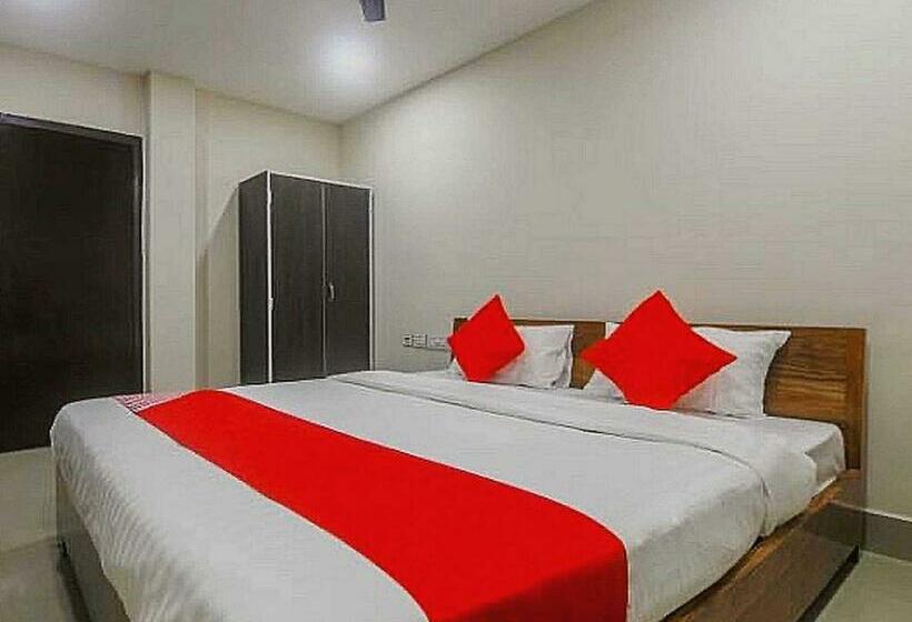 Klassiskt Trippelrum, Adhikary Homestay