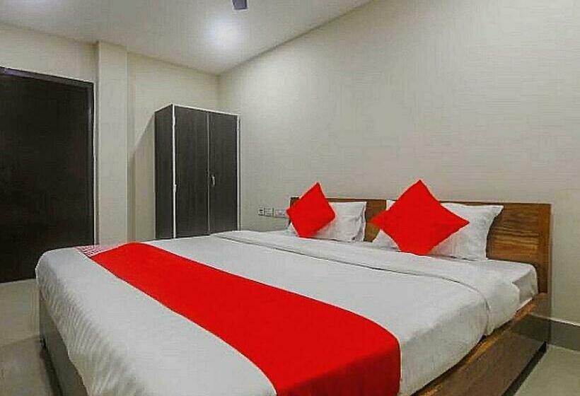 Klassiskt Trippelrum, Adhikary Homestay