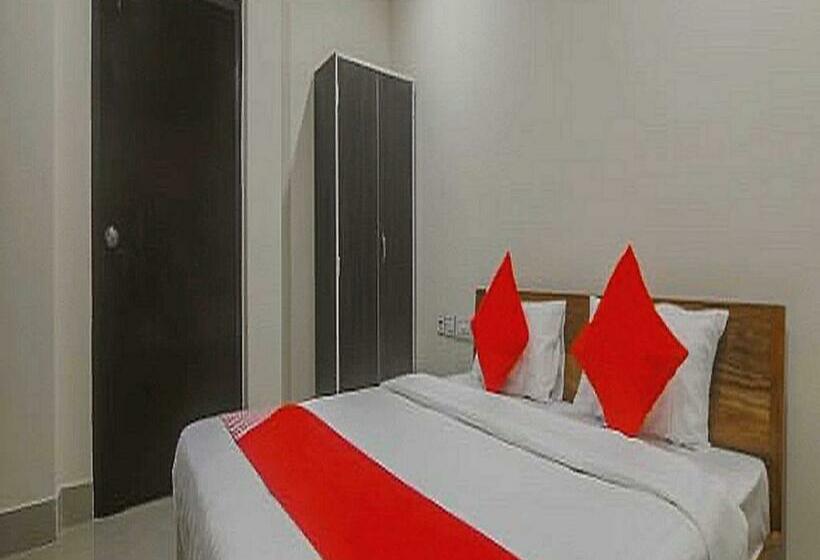 Klassiskt Trippelrum, Adhikary Homestay