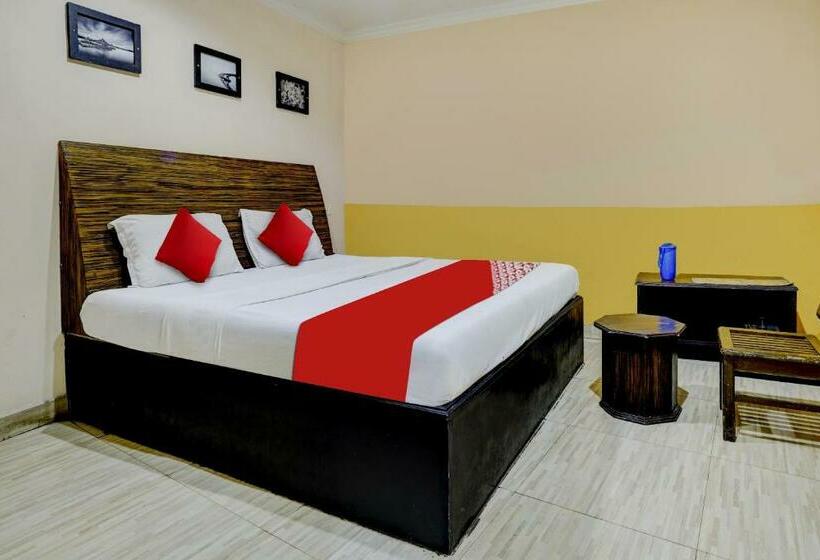 トリプルクラシックルーム, Flagship Faris Tower Thekkady