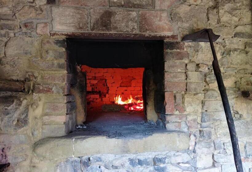 בית, חדר שינה 1, Large Farmhouse In Umbria  Swimming Pool  Cinema Room  Transparent Geodesic Dome