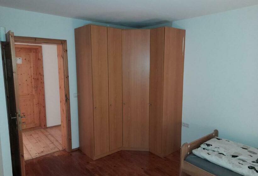 スタンダードルーム, Schwalbenhof