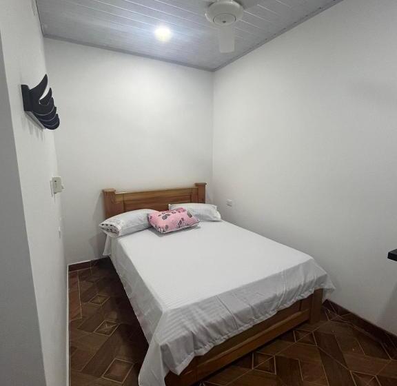 غرفة قياسية, Rio Y Sol Dorado