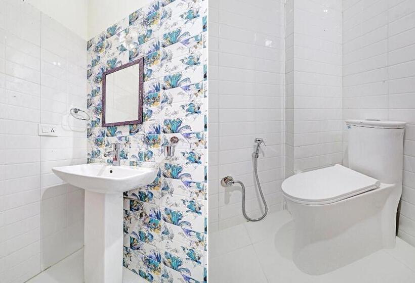 غرفة كلاسيكية ثلاثية, Anil Guest House