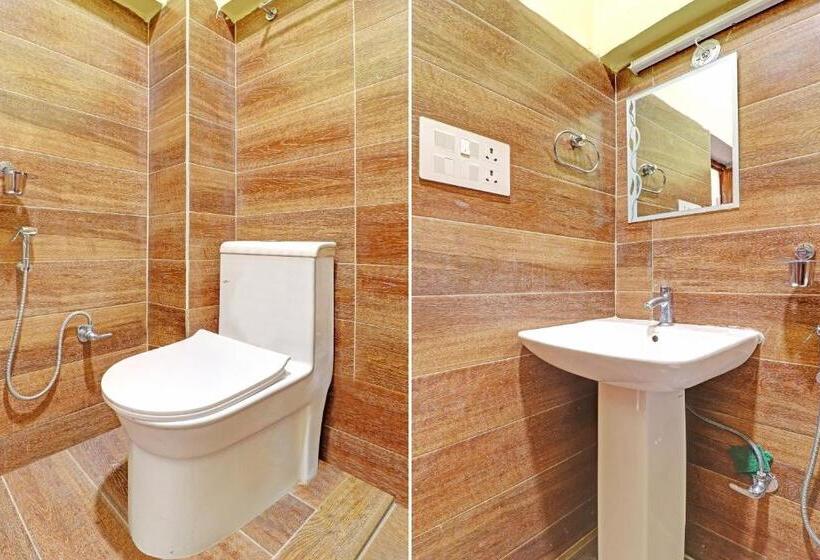 غرفة كلاسيكية ثلاثية, Anil Guest House