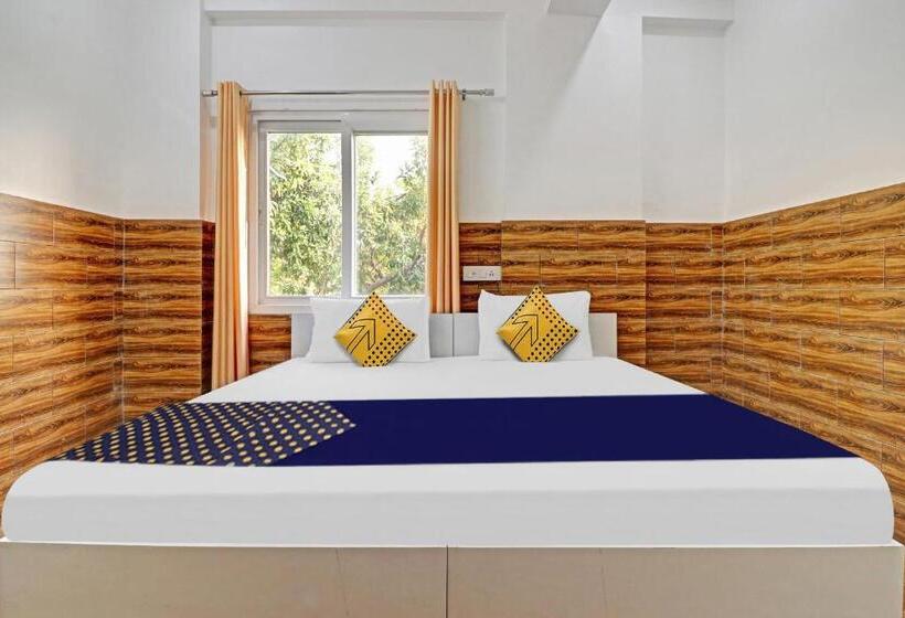 غرفة كلاسيكية ثلاثية, Anil Guest House