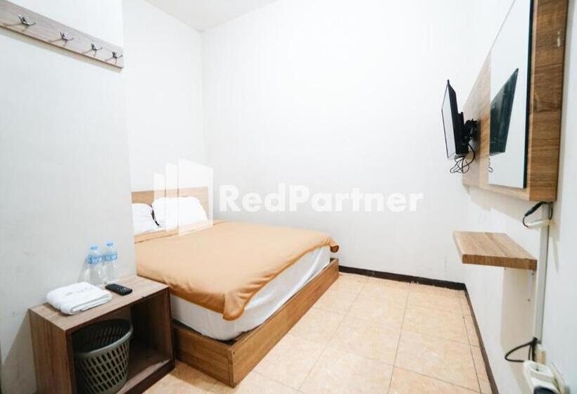 스탠다드 룸, Bright Residence Near Itc Mangga Dua Mitra Reddoorz