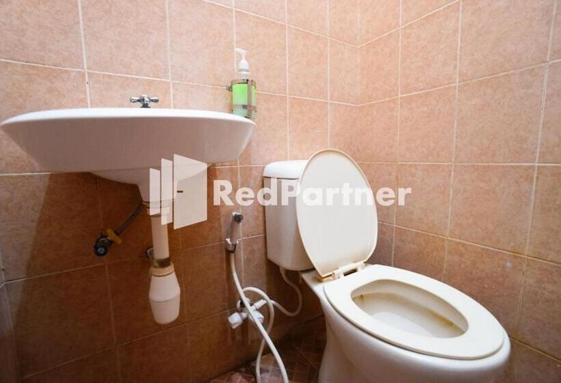 اتاق استاندارد, Bright Residence Near Itc Mangga Dua Mitra Reddoorz