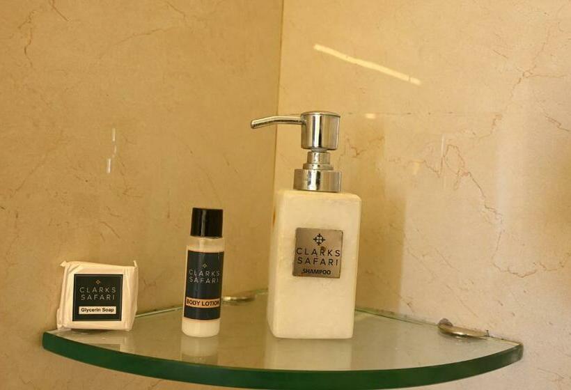 Quarto Deluxe Cama King, Clarks Safari Jawai