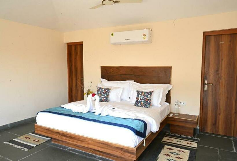 Quarto Estandar Cama King, Clarks Safari Jawai