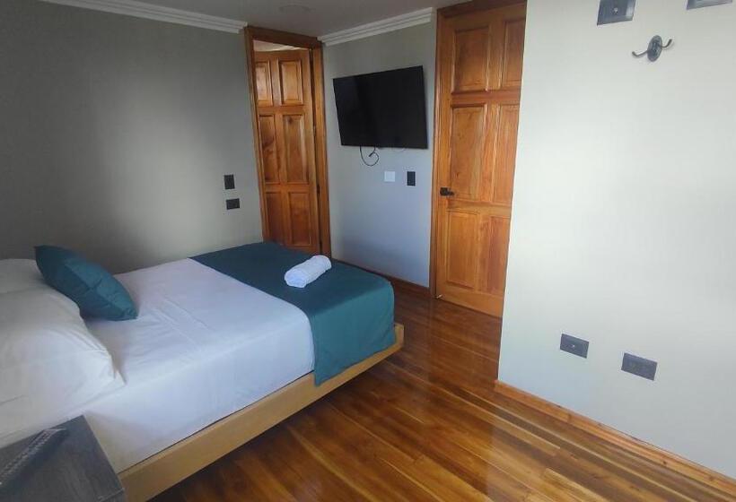 חדר סטנדרט, Entre Brumas