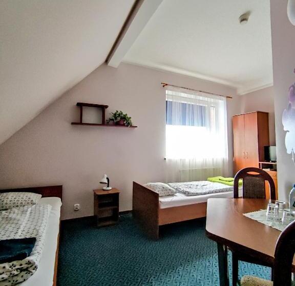 이코노미 트리플 룸, Na Wzgórzu