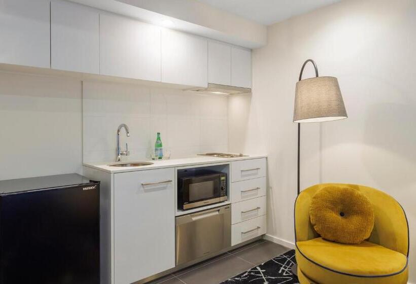 스탠다드 스튜디오 킹침대, Oaks Melbourne St Kilda Road