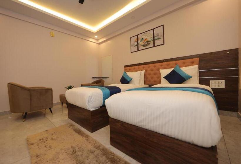 Номер Deluxe, Vovo Hotels