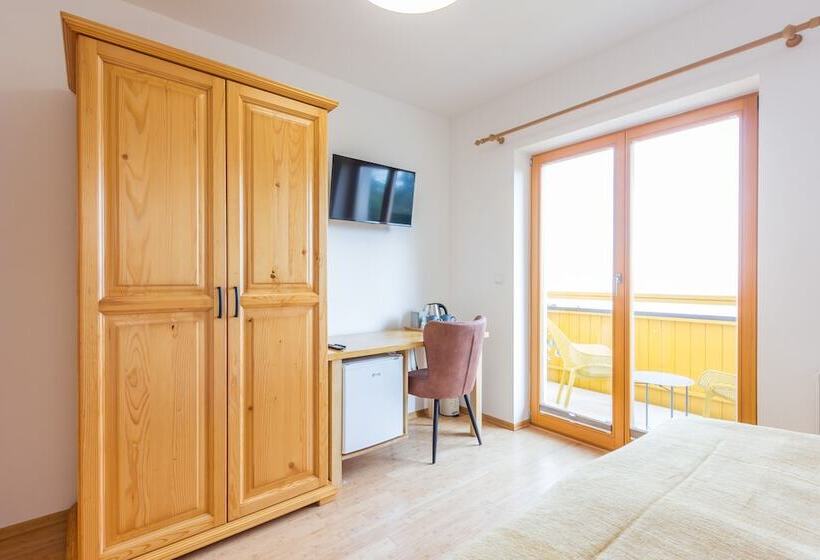 اتاق سوپریور, Vilaraj