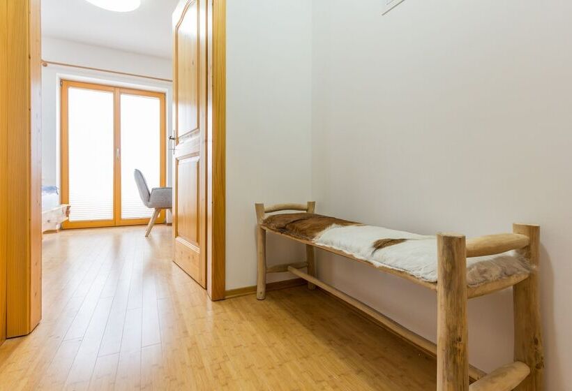 اتاق سوپریور, Vilaraj