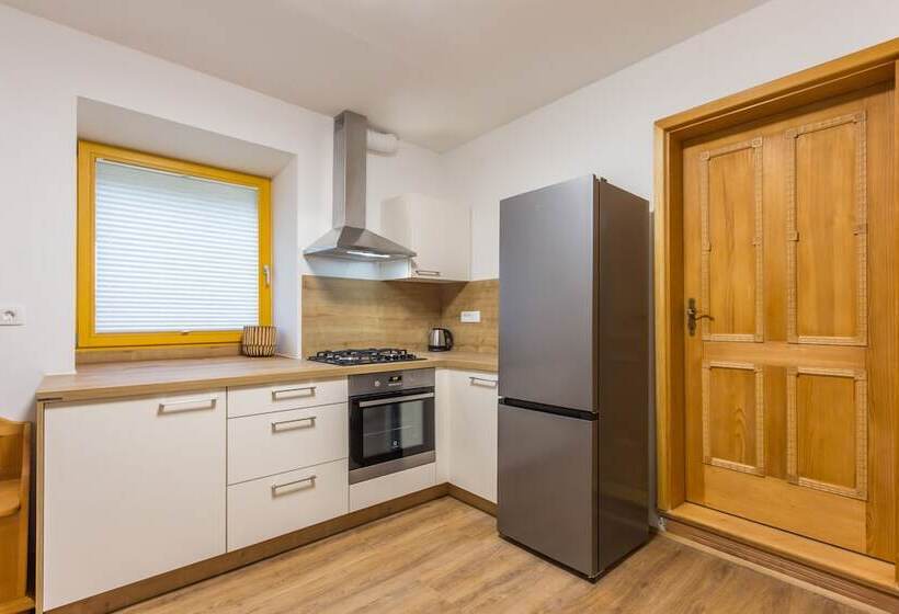 آپارتمان لوکس 1 خوابه, Vilaraj