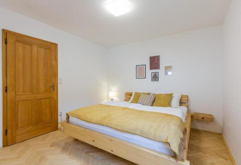 آپارتمان لوکس 1 خوابه, Vilaraj