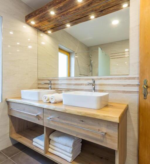 آپارتمان لوکس 1 خوابه, Vilaraj