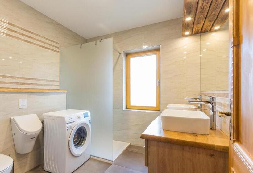 آپارتمان لوکس 1 خوابه, Vilaraj