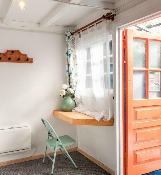 StandaardKamer, Alma Pucón