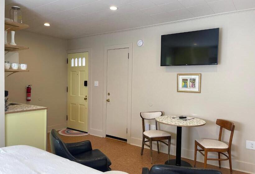 Люкс Повышенной Комфортности, Blue Ridge Tourist Court