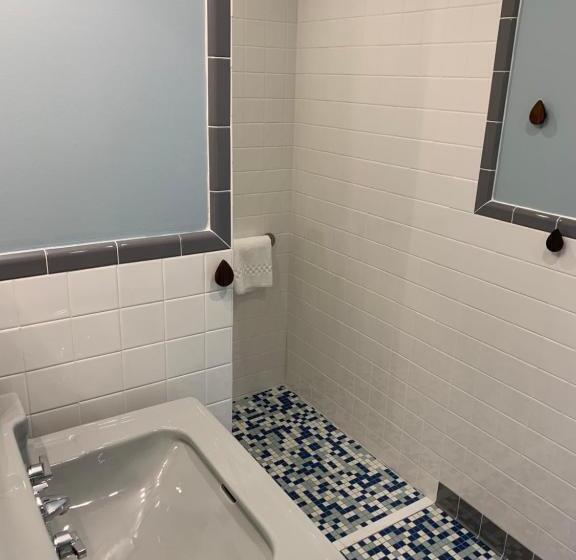 סוויטת ג'וניור, Blue Ridge Tourist Court