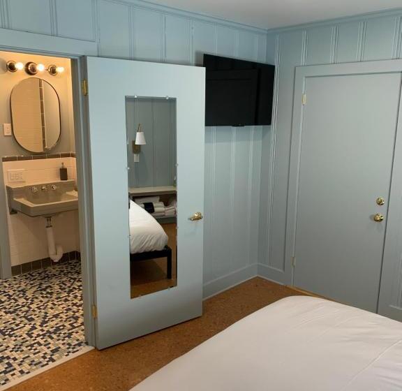 סוויטת ג'וניור, Blue Ridge Tourist Court