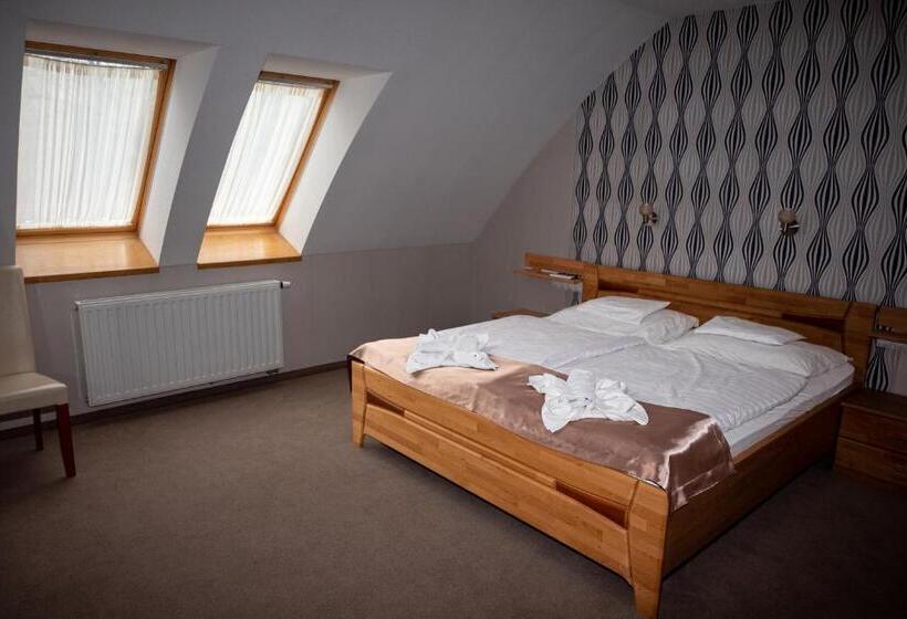 Номер Deluxe, Atryum