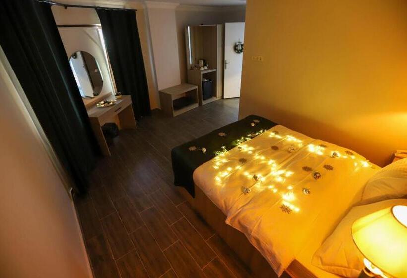 اتاق لوکس, Nayada Otel Spa