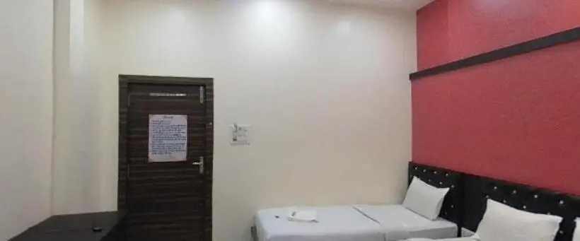 デラックストリプルルーム, Naman Palace Ujjain