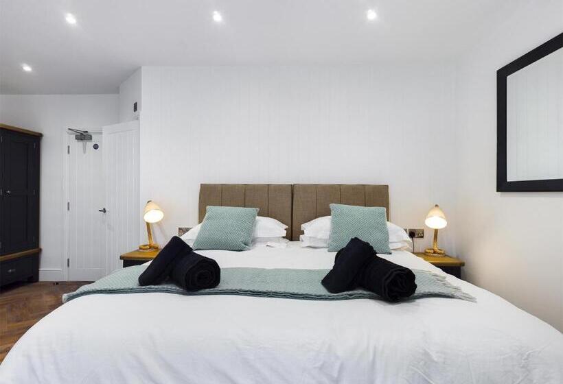 家庭间, Driftwood Boutique Guest House