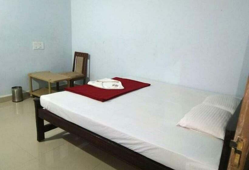 Номер Economy, Keerthi