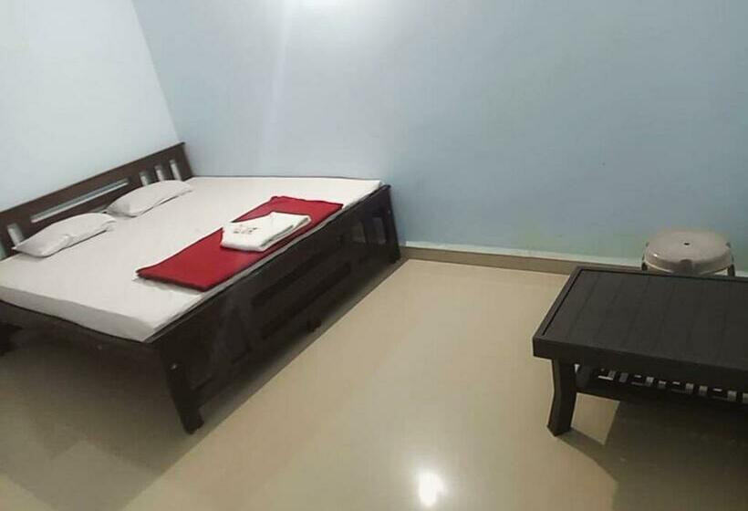 Номер Economy, Keerthi